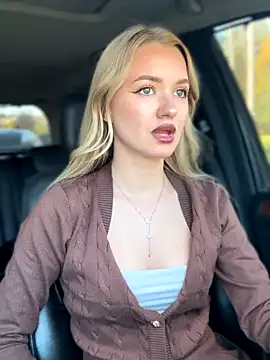 Devill Angel  online show from 10/17/25, 11:13