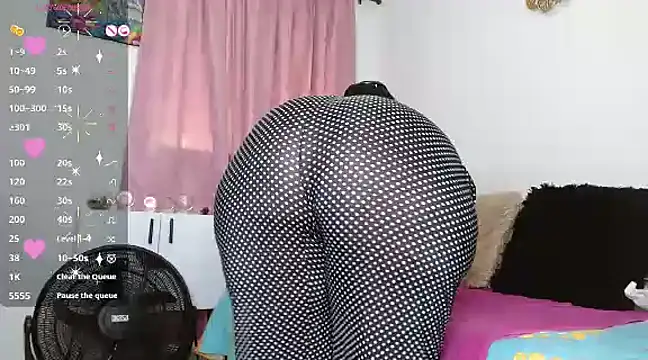 Snapshot of scarlett__morgan chatting on 02/10/25, 03:53 scarlett  morgan online show from 02/10/25, 03:53