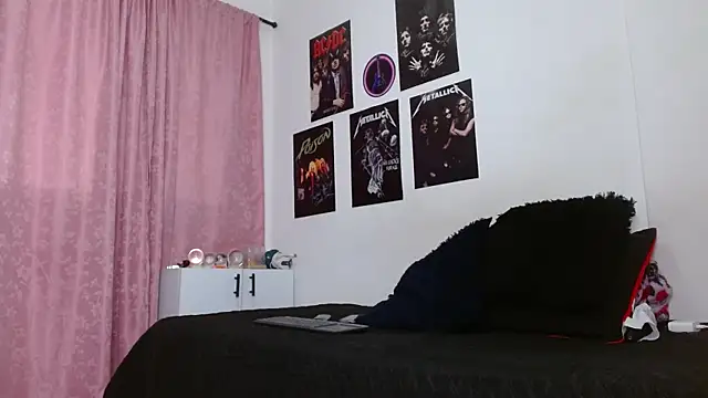 Snapshot of scarlett__morgan chatting on 10/11/25, 01:31 scarlett  morgan online show from 10/11/25, 01:31