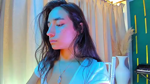 Snapshot of sereia_7777 chatting on 03/14/25, 03:14 sereia 7777 online show from 03/14/25, 03:14