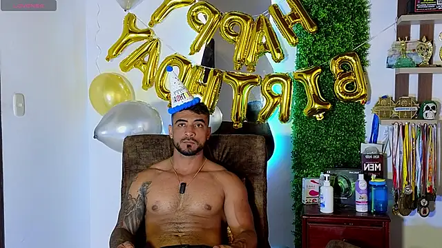 ERIC HARRISON online show from 03/18/25, 01:20