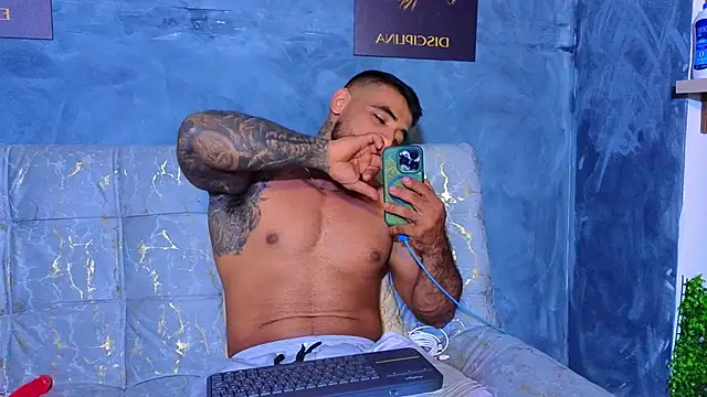 ERIC HARRISON online show from 10/07/25, 01:58