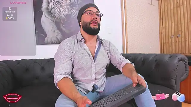 Luke  09 online show from 01/23/25, 04:19