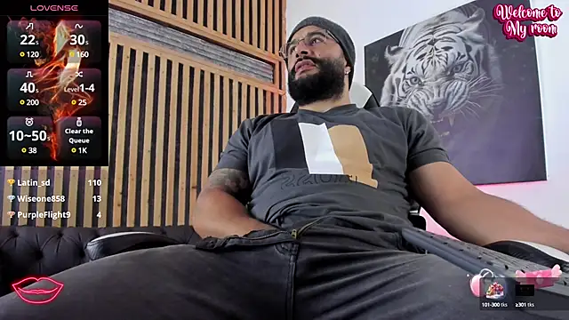 Luke  09 online show from 03/22/25, 04:15