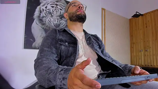 Luke  09 online show from 09/12/25, 11:43