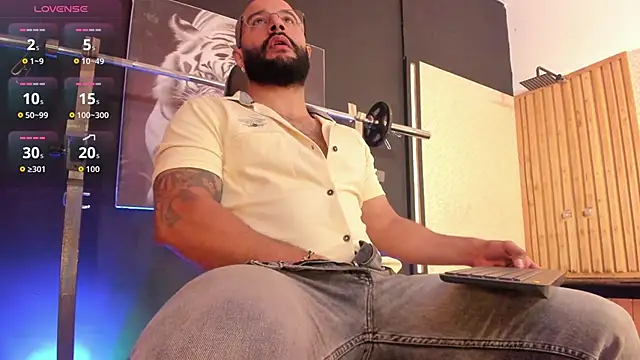 Luke  09 online show from 10/29/25, 11:34