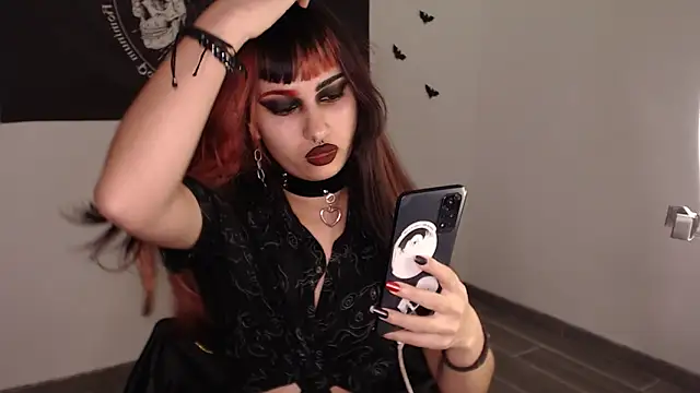 Snapshot of Little-Lucifer chatting on 02/06/25, 11:15 Little-Lucifer online show from 02/06/25, 11:15