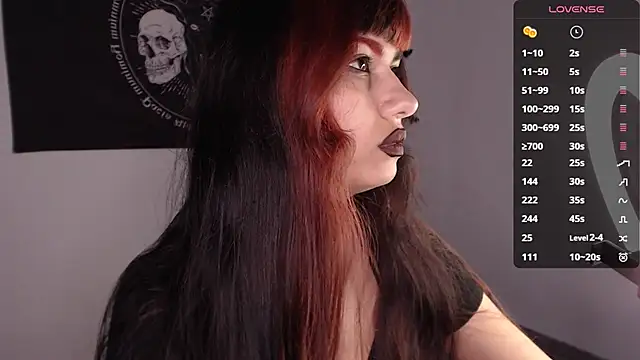 Snapshot of Little-Lucifer chatting on 02/28/25, 08:50 Little-Lucifer online show from 02/28/25, 08:50