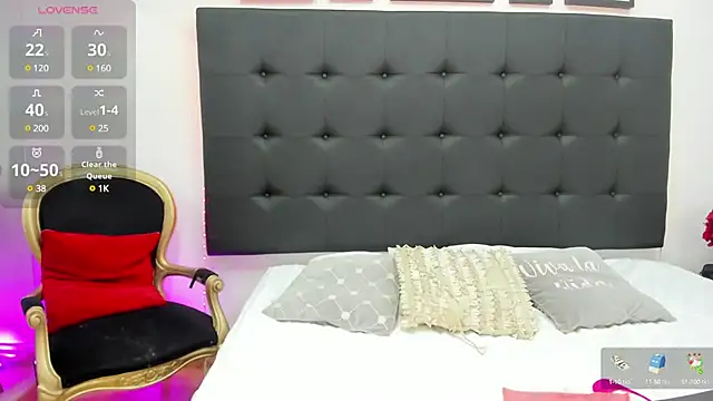 SaraDreamss online show from 02/21/25, 08:49