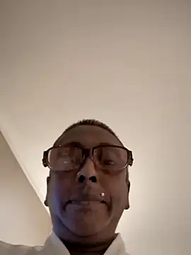 mamakarma1403 online show from 04/19/26, 11:51