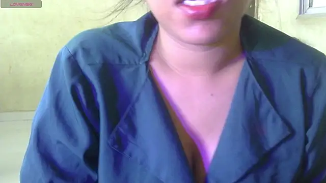 Preeti-Sexy online show from 06/22/26, 10:01