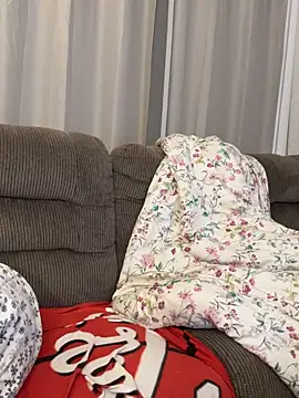 PuckBunny17 online show from 09/19/25, 04:14