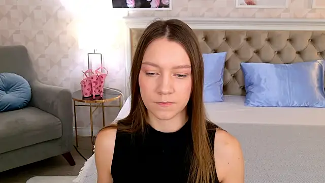 AliceBrayan online show from 02/06/25, 05:14