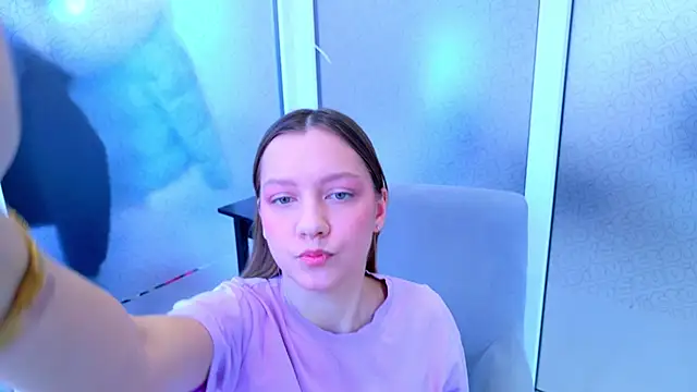 AliceBrayan online show from 02/15/25, 05:30