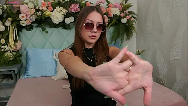 AliceBrayan online show from 03/12/26, 05:08