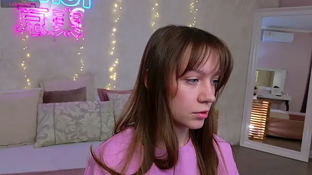 AliceBrayan online show from 04/17/26, 05:05