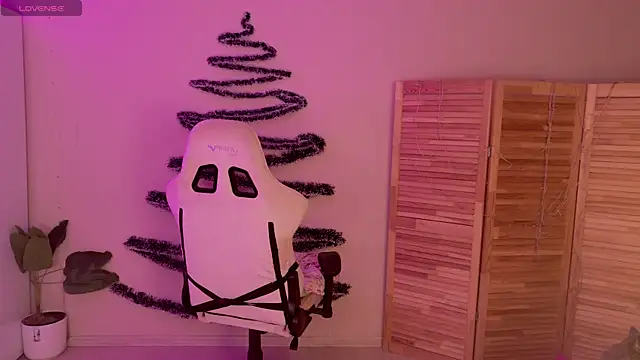 Miss Mia Murr online show from 12/18/25, 05:13