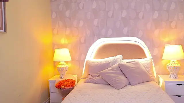 april rousse online show from 02/18/25, 07:09