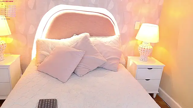 april rousse online show from 03/20/25, 10:07