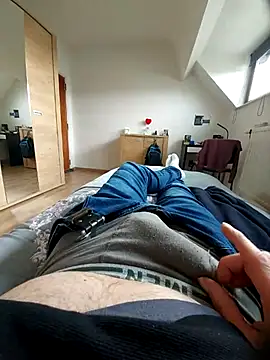 pascalino100 online show from 03/15/25, 11:40