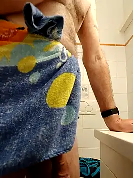 pascalino100 online show from 04/08/26, 06:02