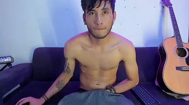 Henrikk senn online show from 12/10/24, 03:12