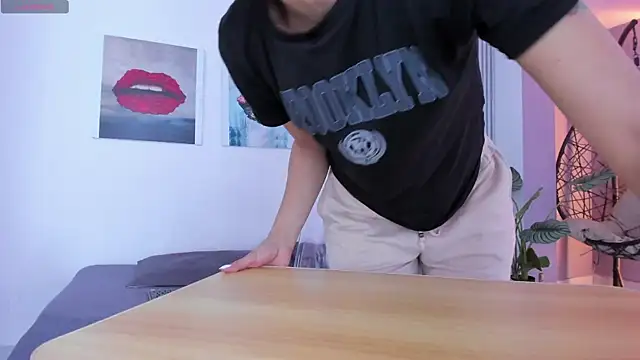 Angela donnato online show from 10/03/25, 04:09