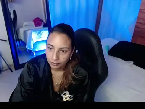 Snapshot of mykaelahoney chatting on 04/10/26, 08:30 mykaelahoney online show from 04/10/26, 08:30