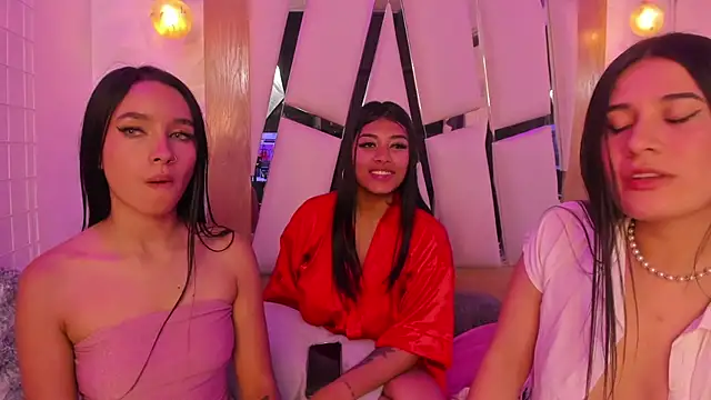 sophie ws online show from 01/15/25, 10:49