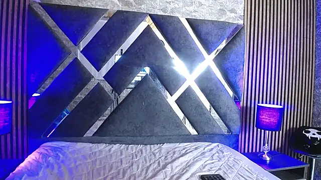 bellatrix25 online show from 12/12/24, 07:59