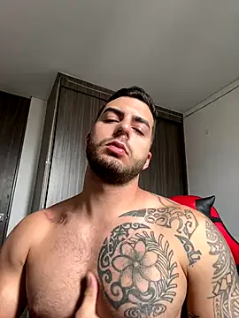 thomas gun online show from 12/03/24, 04:06