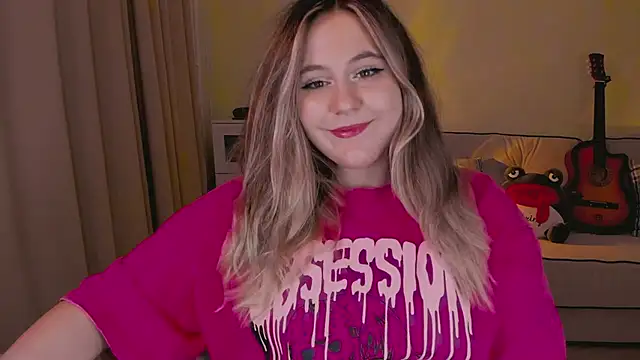 Snapshot of Diana_Flower chatting on 12/03/24, 01:43 Diana Flower online show from 12/03/24, 01:43