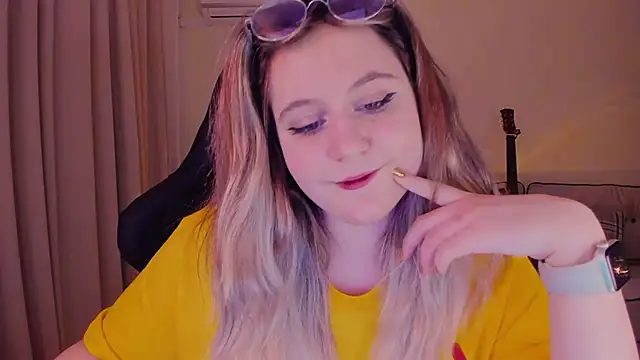 Snapshot of Diana_Flower chatting on 12/11/24, 05:26 Diana Flower online show from 12/11/24, 05:26