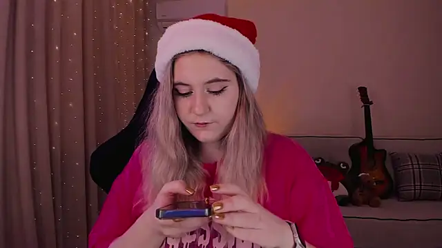 Snapshot of Diana_Flower chatting on 12/15/24, 09:13 Diana Flower online show from 12/15/24, 09:13