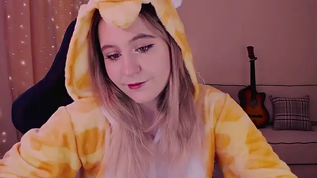 Snapshot of Diana_Flower chatting on 12/18/24, 10:08 Diana Flower online show from 12/18/24, 10:08