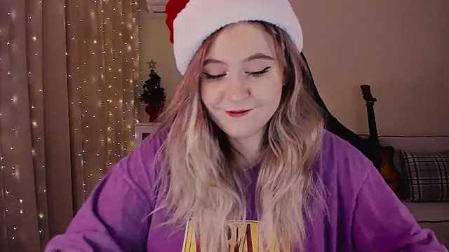 Snapshot of Diana_Flower chatting on 12/19/24, 09:40 Diana Flower online show from 12/19/24, 09:40