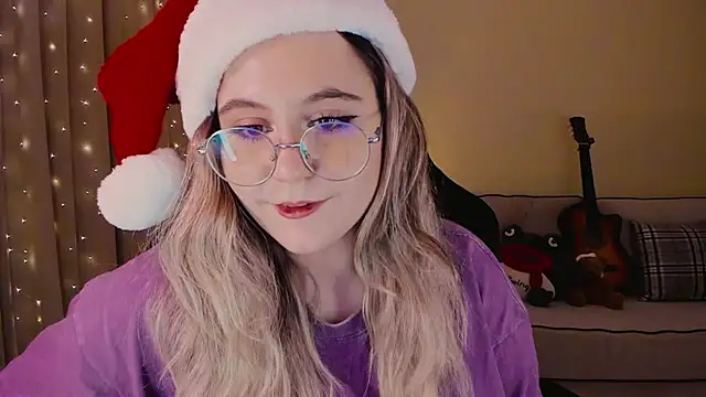 Snapshot of Diana_Flower chatting on 12/19/24, 12:45 Diana Flower online show from 12/19/24, 12:45