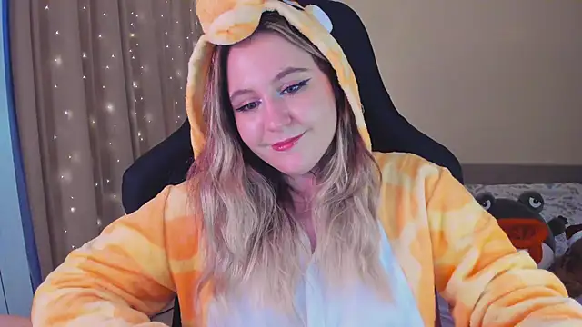 Snapshot of Diana_Flower chatting on 12/27/24, 12:45 Diana Flower online show from 12/27/24, 12:45