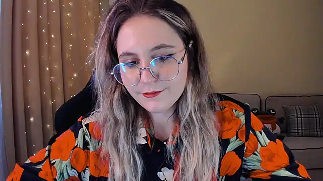 Snapshot of Diana_Flower chatting on 01/07/25, 10:01 Diana Flower online show from 01/07/25, 10:01