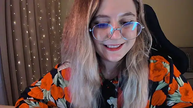 Snapshot of Diana_Flower chatting on 01/07/25, 01:03 Diana Flower online show from 01/07/25, 01:03