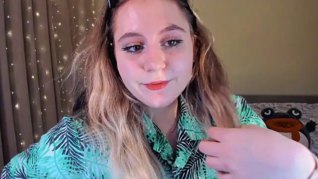 Snapshot of Diana_Flower chatting on 01/10/25, 01:31 Diana Flower online show from 01/10/25, 01:31