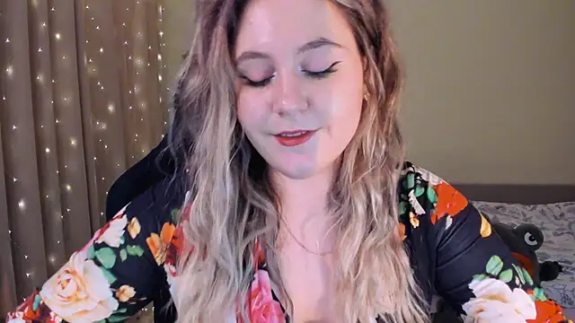 Snapshot of Diana_Flower chatting on 01/11/25, 08:43 Diana Flower online show from 01/11/25, 08:43