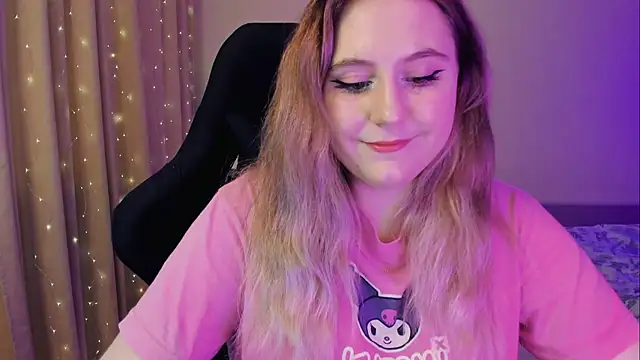 Snapshot of Diana_Flower chatting on 01/15/25, 09:35 Diana Flower online show from 01/15/25, 09:35