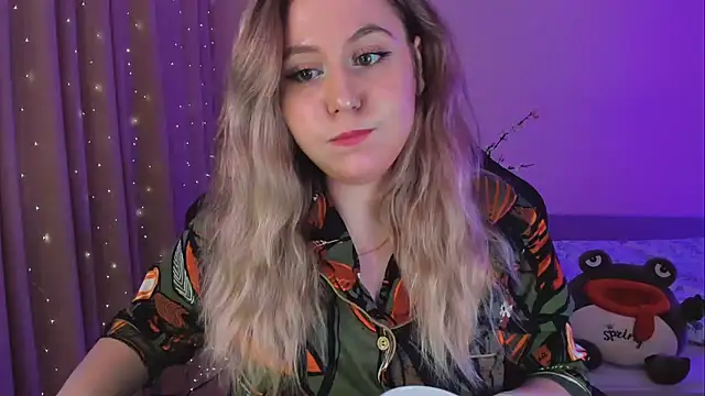 Snapshot of Diana_Flower chatting on 01/16/25, 10:10 Diana Flower online show from 01/16/25, 10:10