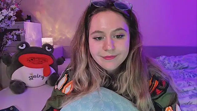 Snapshot of Diana_Flower chatting on 01/16/25, 04:18 Diana Flower online show from 01/16/25, 04:18