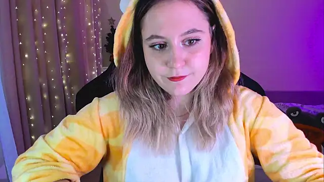 Snapshot of Diana_Flower chatting on 01/26/25, 12:43 Diana Flower online show from 01/26/25, 12:43