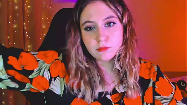 Snapshot of Diana_Flower chatting on 01/27/25, 09:23 Diana Flower online show from 01/27/25, 09:23