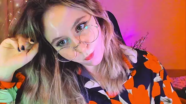 Snapshot of Diana_Flower chatting on 01/27/25, 03:28 Diana Flower online show from 01/27/25, 03:28