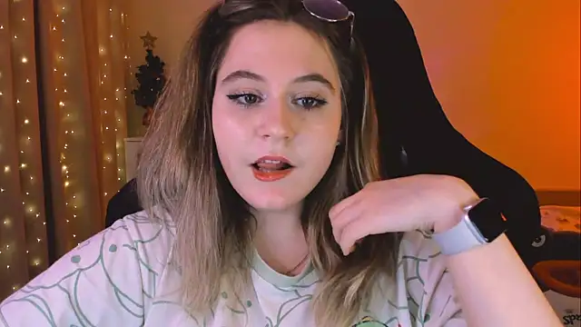 Snapshot of Diana_Flower chatting on 01/31/25, 01:02 Diana Flower online show from 01/31/25, 01:02