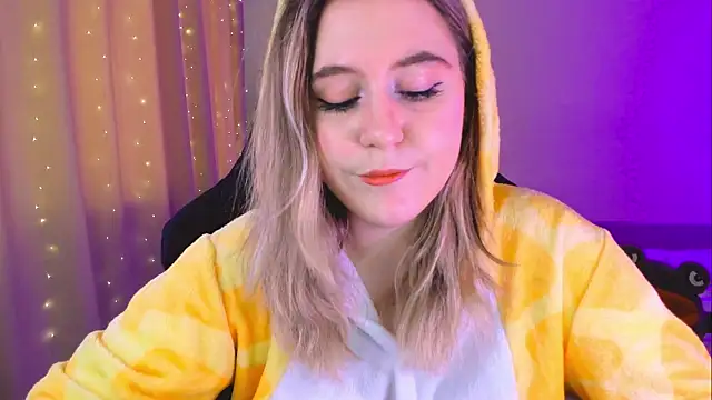 Snapshot of Diana_Flower chatting on 02/07/25, 09:26 Diana Flower online show from 02/07/25, 09:26